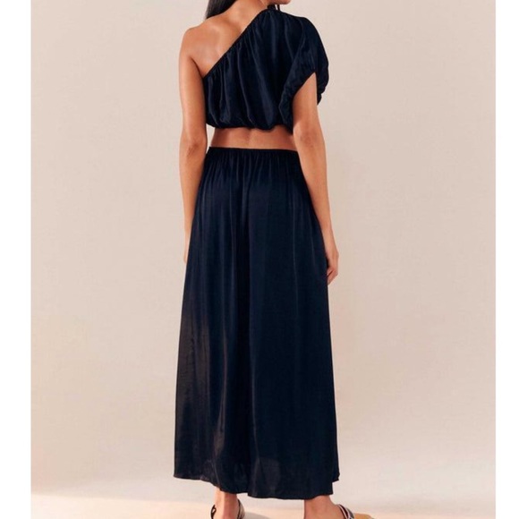Farm Rio One-Shoulder Cut-Out Maxi Dress - Picture 2 of 7